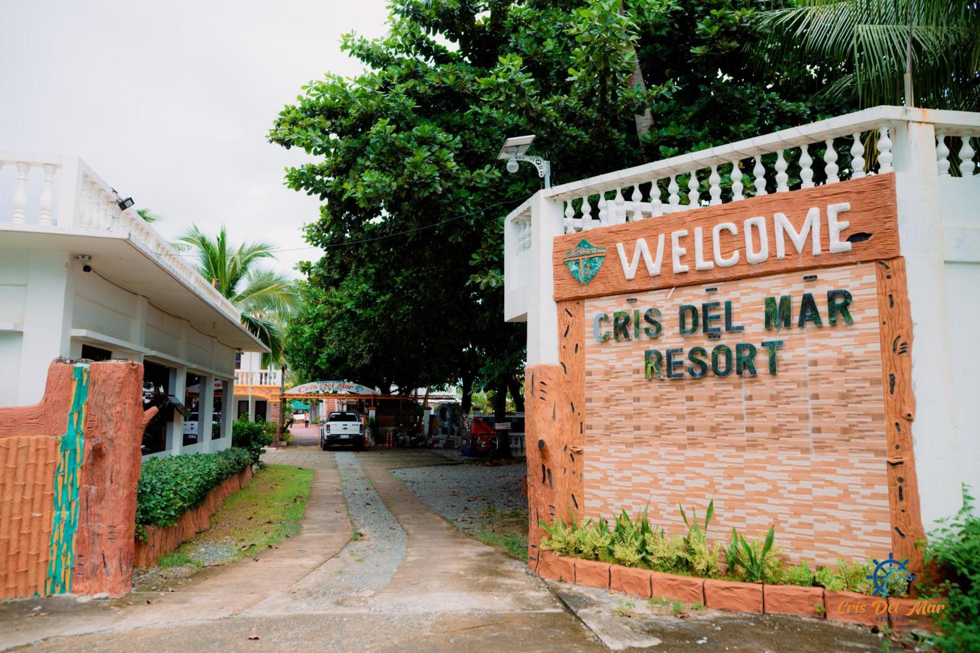 Cris Del Mar Resort Bolinao Exteriér fotografie
