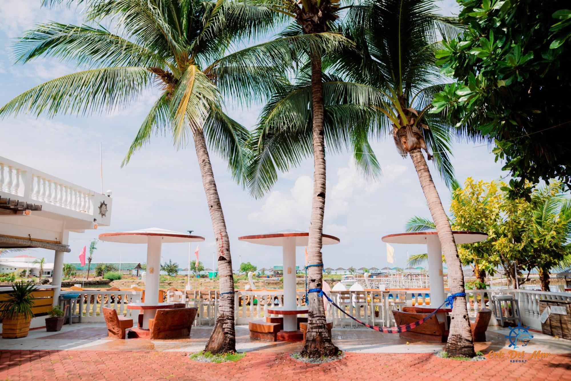 Cris Del Mar Resort Bolinao Exteriér fotografie